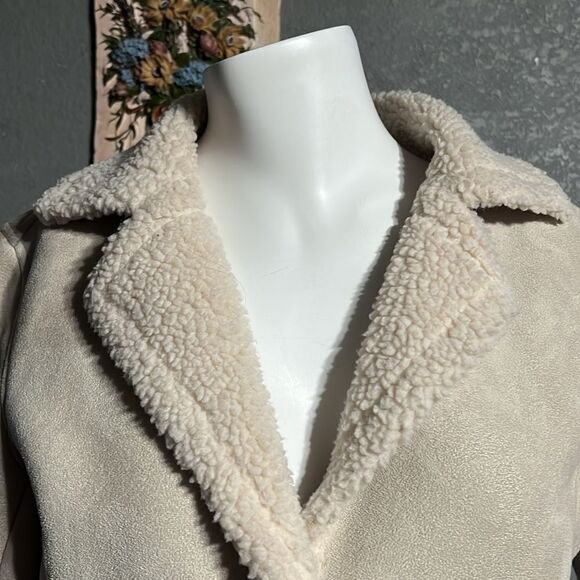 AXARA New York Women's Faux Leather Button Down Jacket, S beige color - Picture 5 of 12